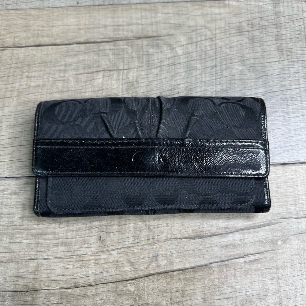 COACH SoHo Signature Jacquard Canvas And Leather Pleated Black Envelope‎ Clutch